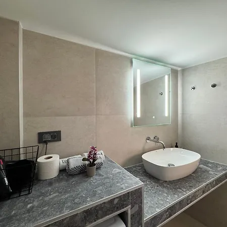 Spacious Near Monastiraki By Kozy Koala Apartment *
