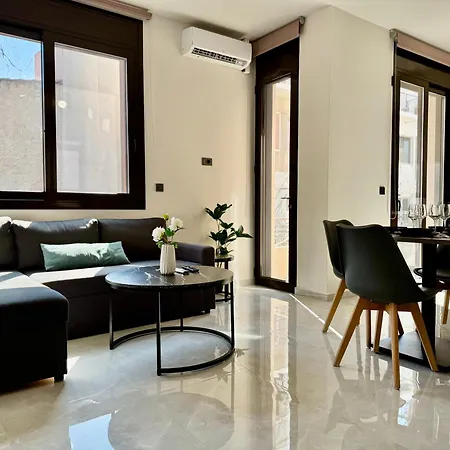 Apartment Spacious Near Monastiraki By Kozy Koala